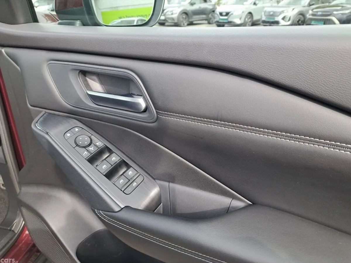 Nissan Qashqai SUV, Petrol Hybrid, 2024, Red