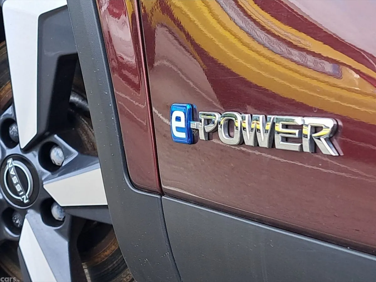 Nissan Qashqai SUV, Petrol Hybrid, 2024, Red