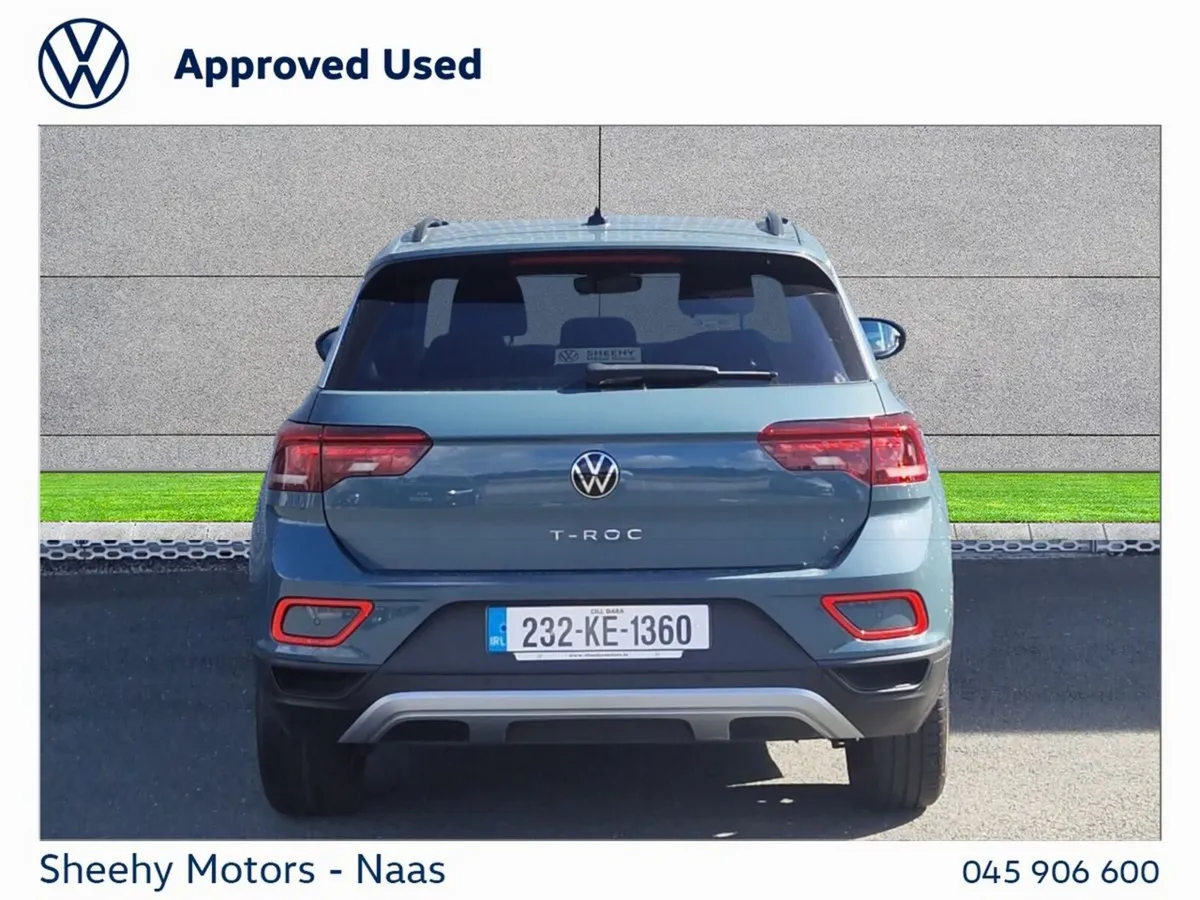 Volkswagen T-Roc SUV, Petrol, 2023, Blue