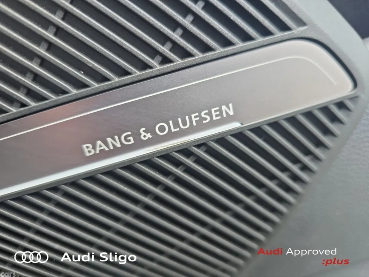 Audi Q5 SUV, Petrol Plug-in Hybrid, 2025, Blue