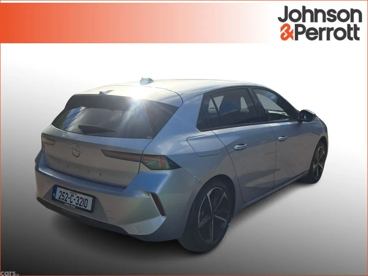 Opel Astra Hatchback, Petrol, 2025, Grey