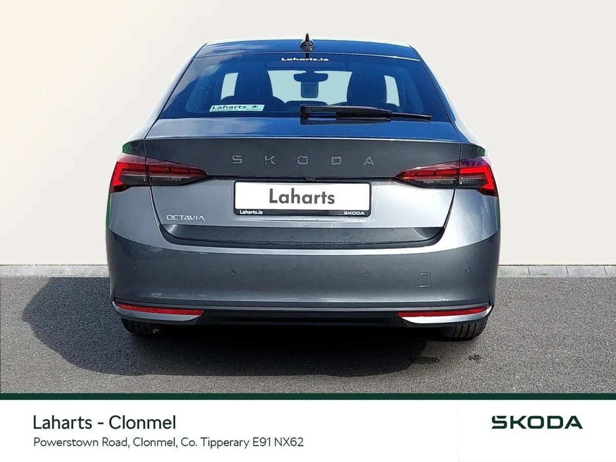 Skoda Octavia Saloon, Petrol, 2026, Grey