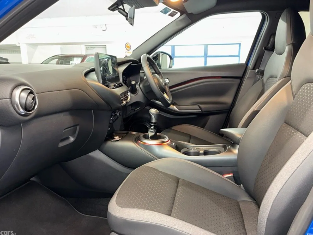 Nissan Juke MPV, Petrol, 2025, Blue