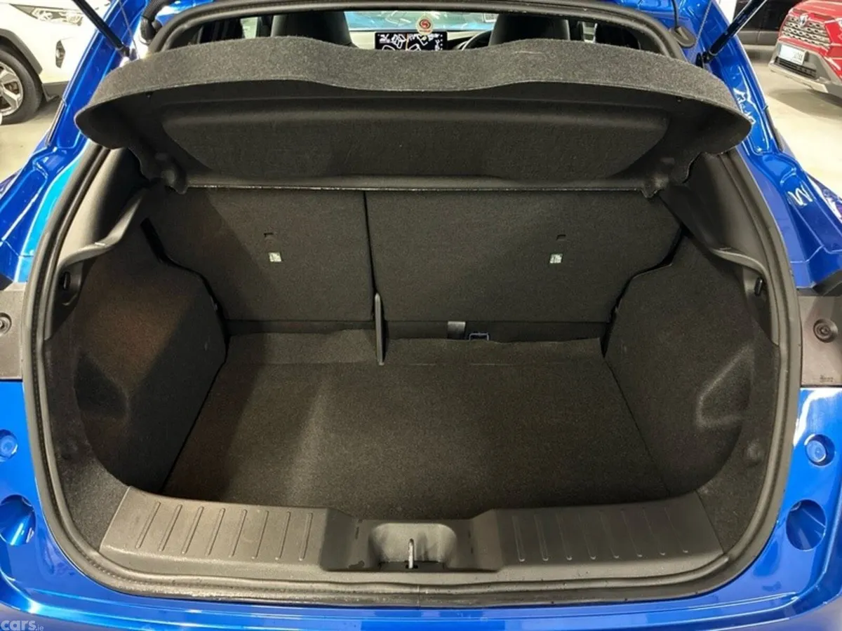 Nissan Juke MPV, Petrol, 2025, Blue
