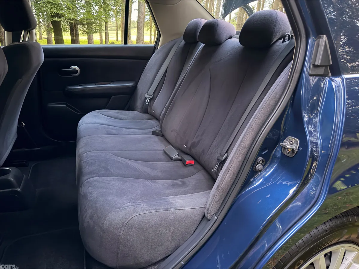 Nissan Tiida Saloon, Diesel, 2008, Blue