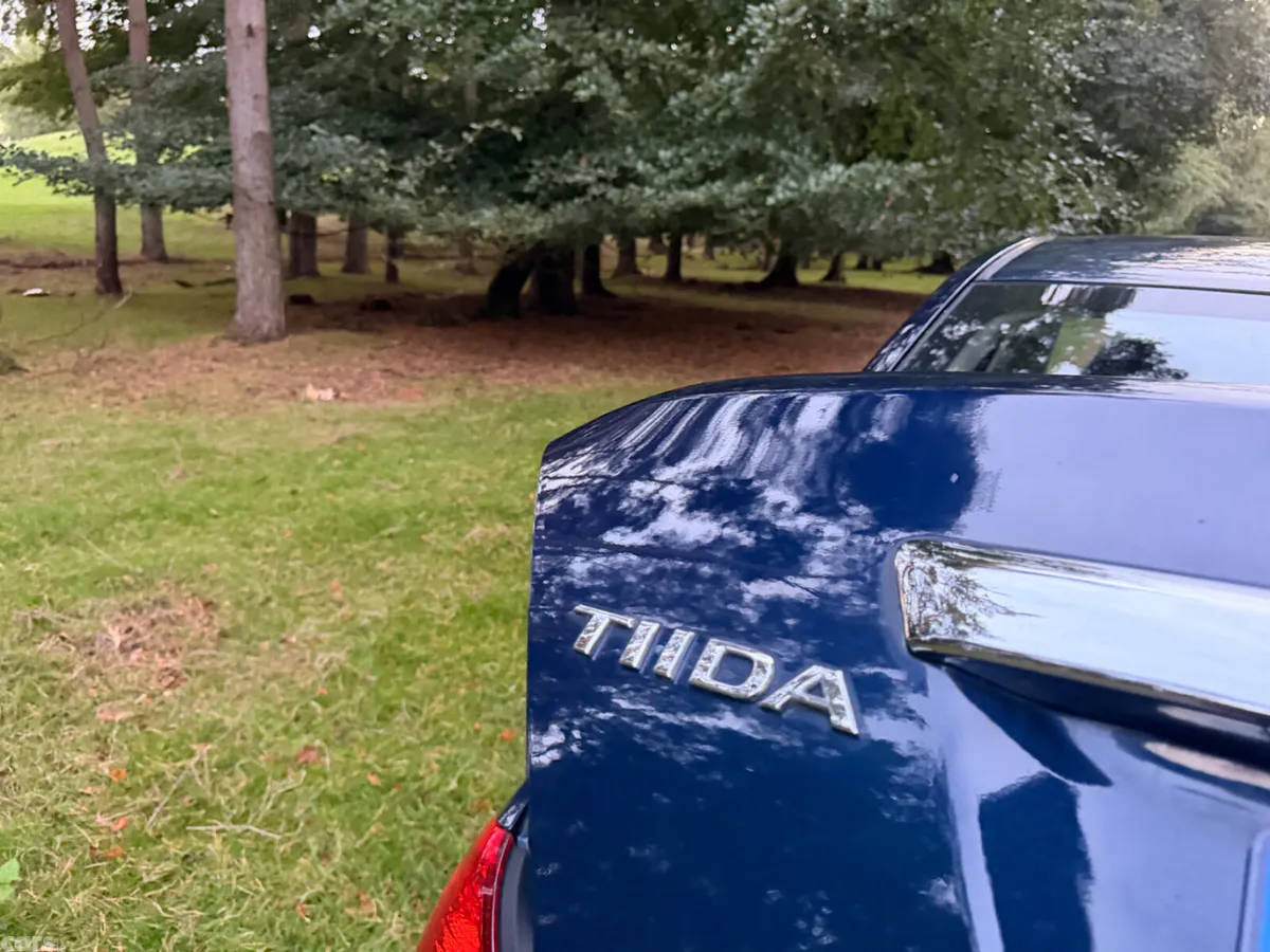 Nissan Tiida Saloon, Diesel, 2008, Blue