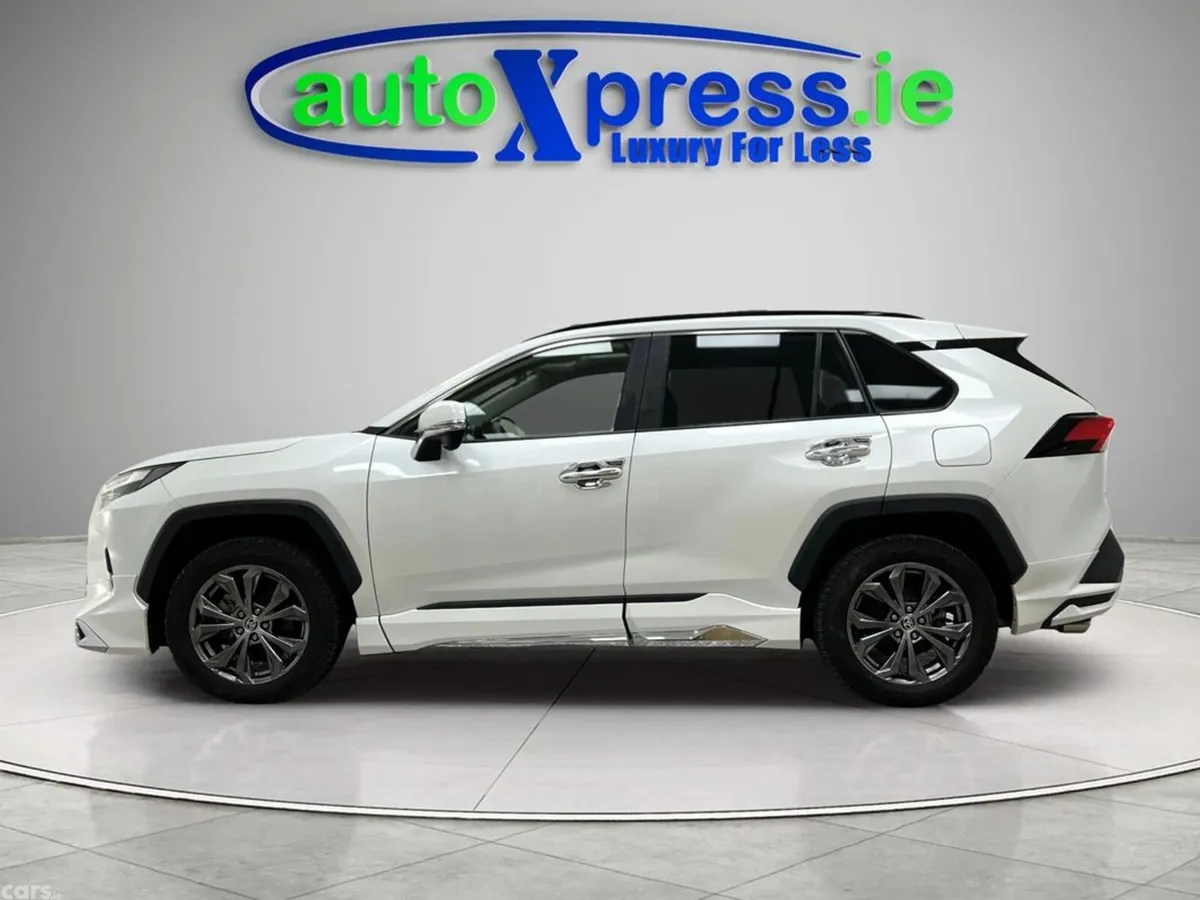 Toyota RAV4 SUV, Petrol Hybrid, 2022, White
