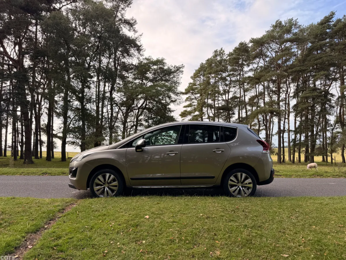 Peugeot 3008 SUV, Petrol, 2016, Grey