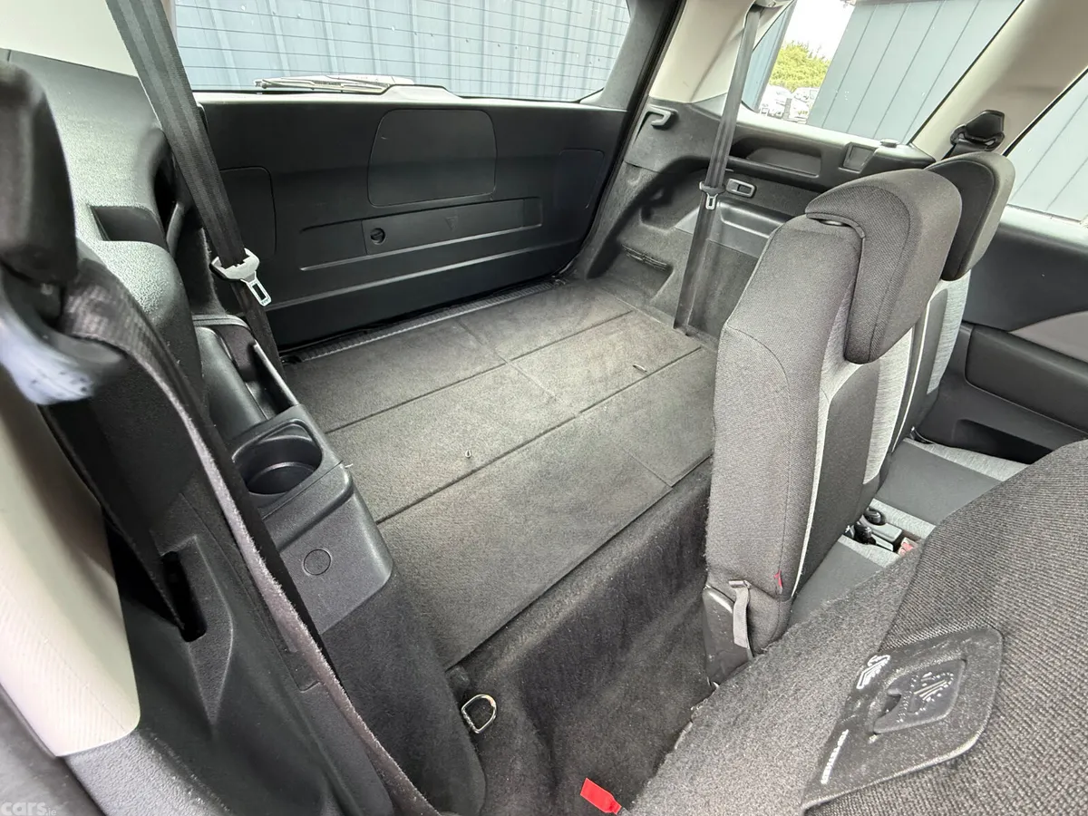 Citroen C4 Hatchback, Diesel, 2017, Grey