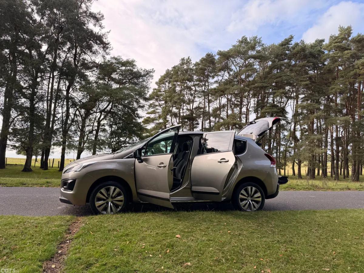 Peugeot 3008 SUV, Petrol, 2016, Grey