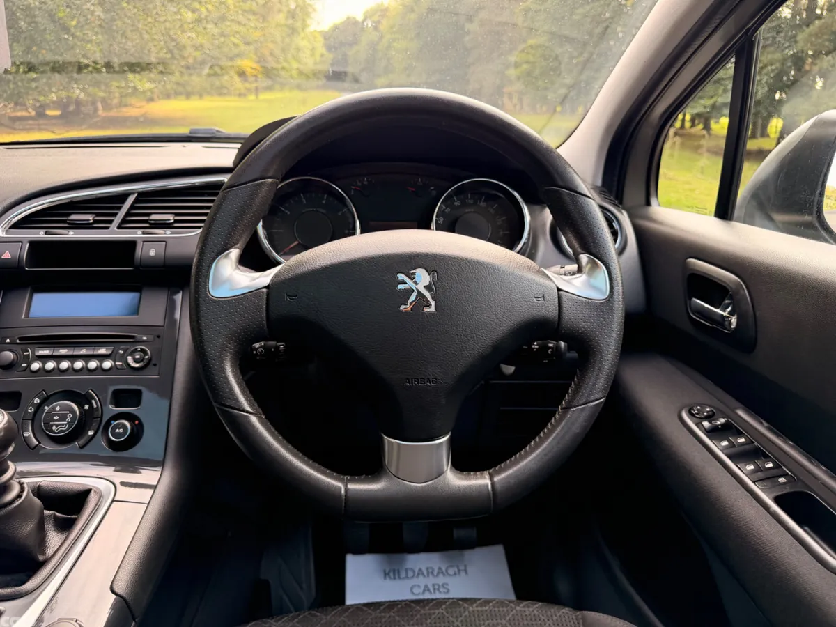 Peugeot 3008 SUV, Petrol, 2016, Grey