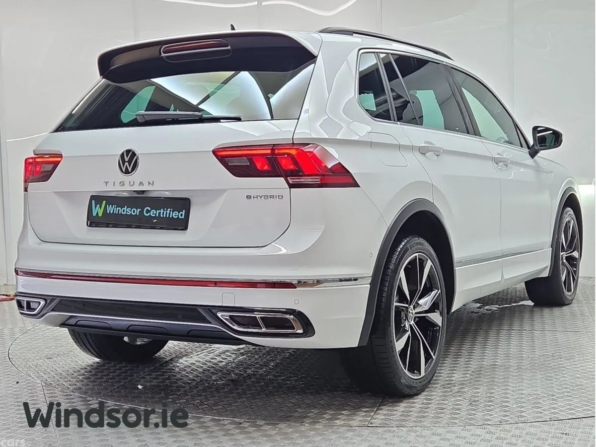 Volkswagen Tiguan SUV, Petrol Hybrid, 2024, White