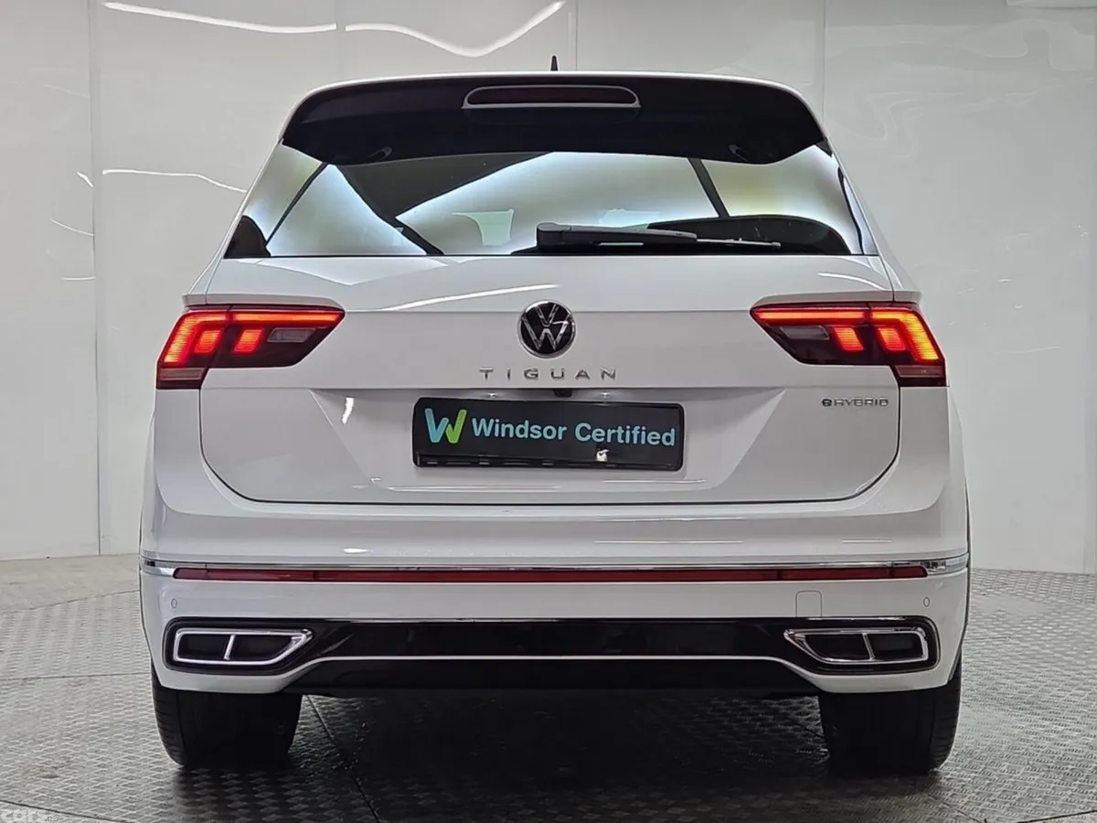 Volkswagen Tiguan SUV, Petrol Hybrid, 2024, White