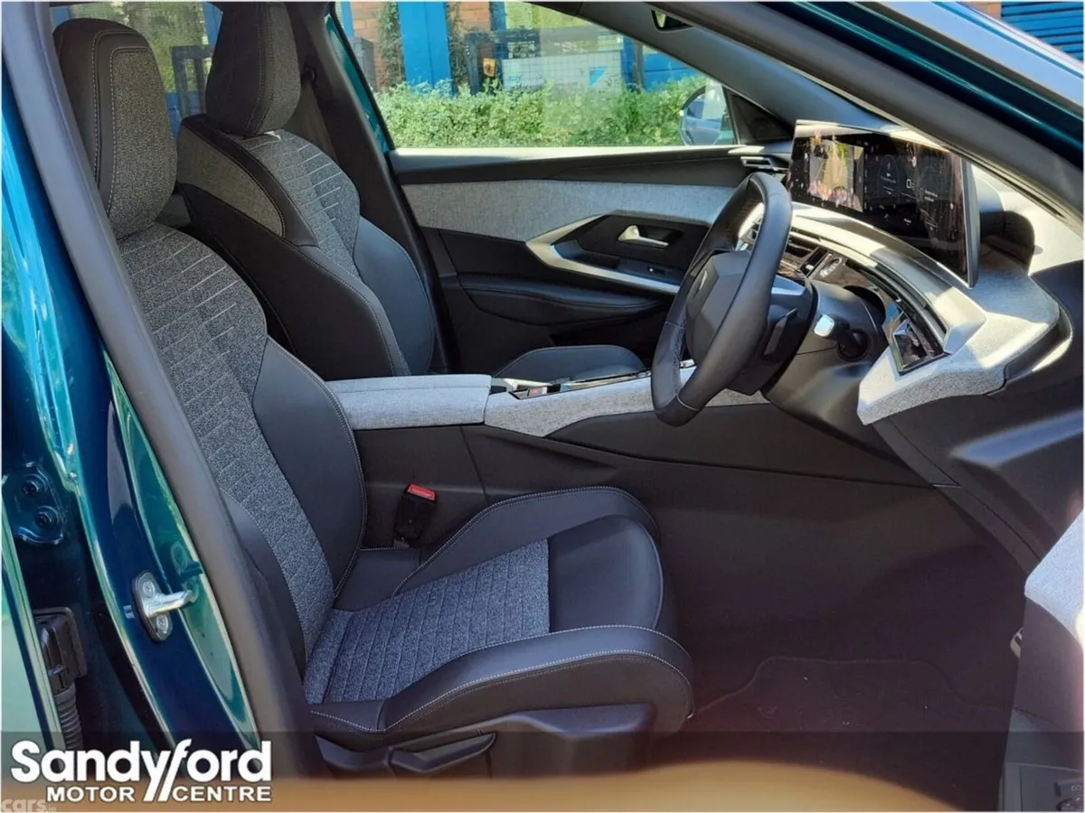 Peugeot 3008 SUV, Petrol Hybrid, 2026, Blue