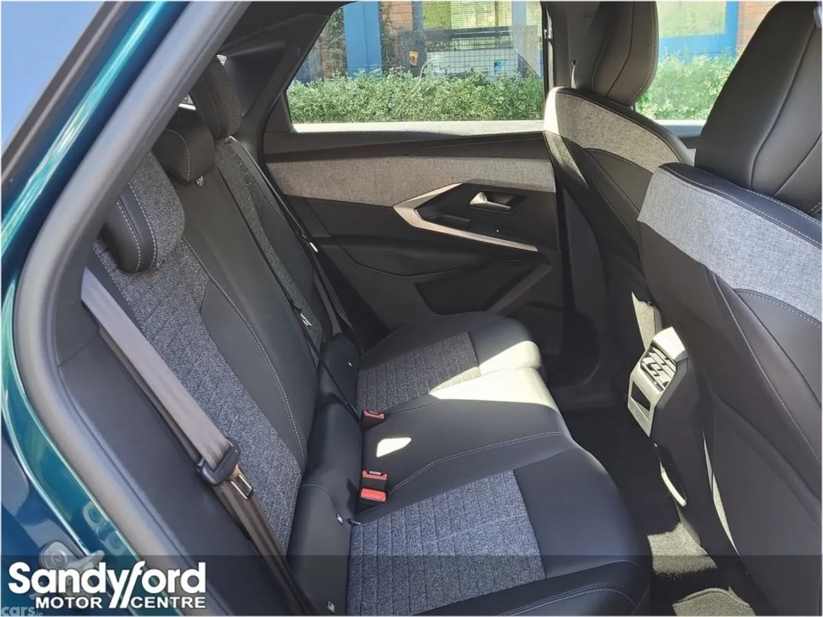 Peugeot 3008 SUV, Petrol Hybrid, 2026, Blue