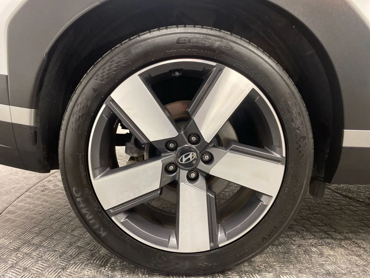 Hyundai Santa Fe SUV, Petrol Plug-in Hybrid, 2025, White