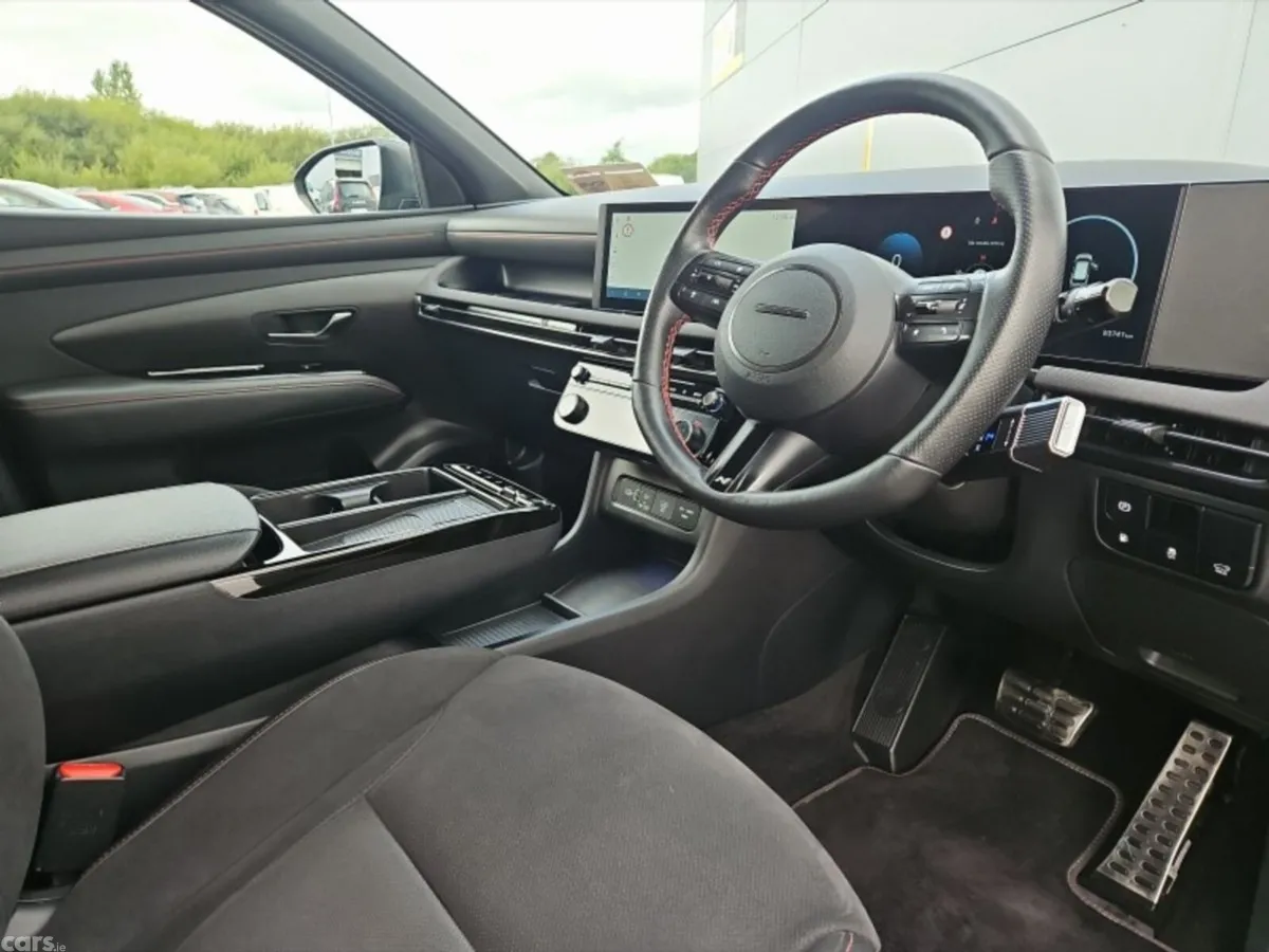 Hyundai Tucson SUV, Petrol Plug-in Hybrid, 2024, Grey