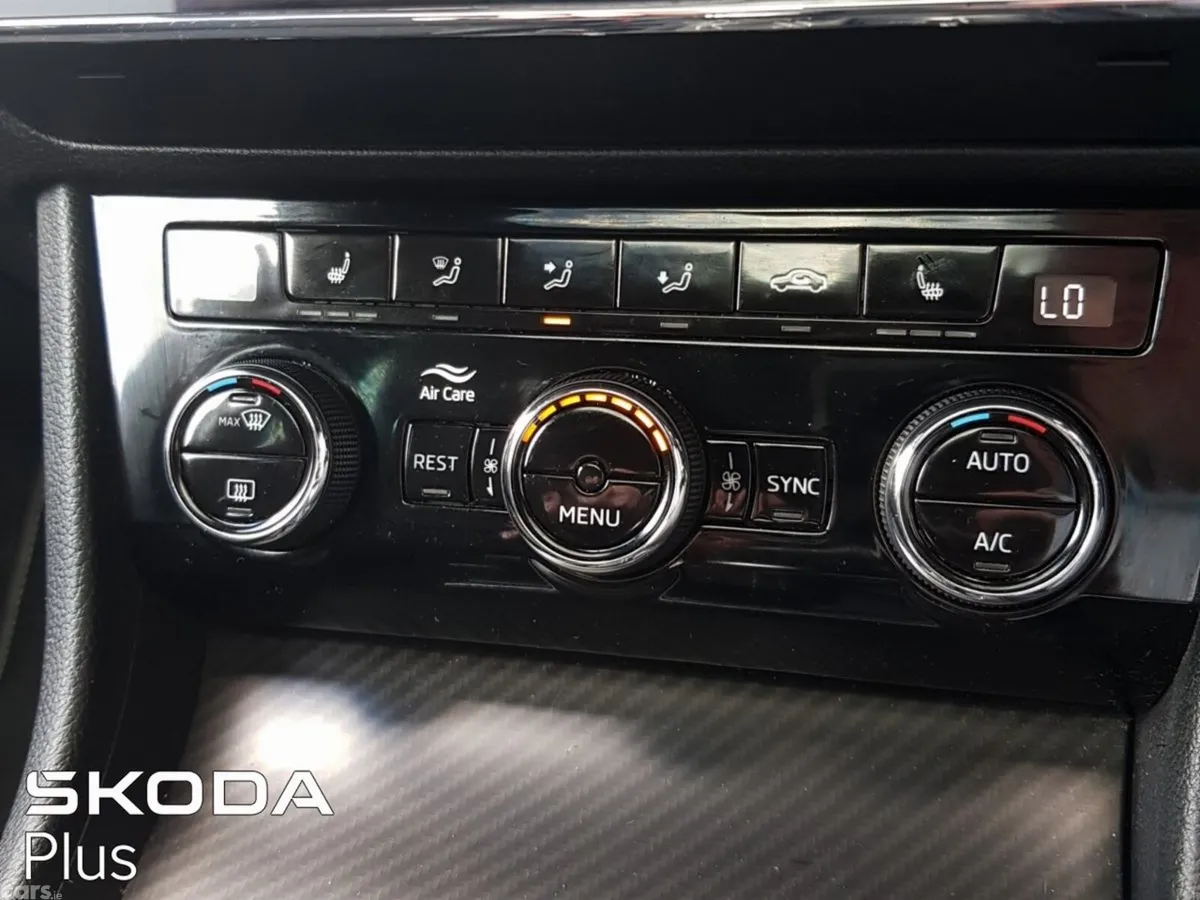Skoda Superb Saloon, Diesel, 2024, Silver