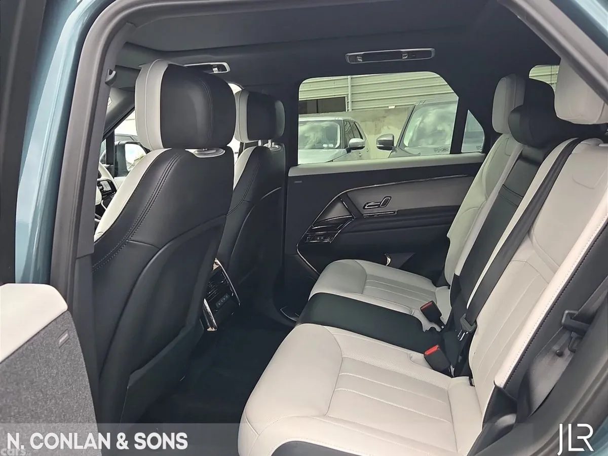 Land Rover Range Rover Sport SUV, Petrol Plug-in Hybrid, 2025, Green