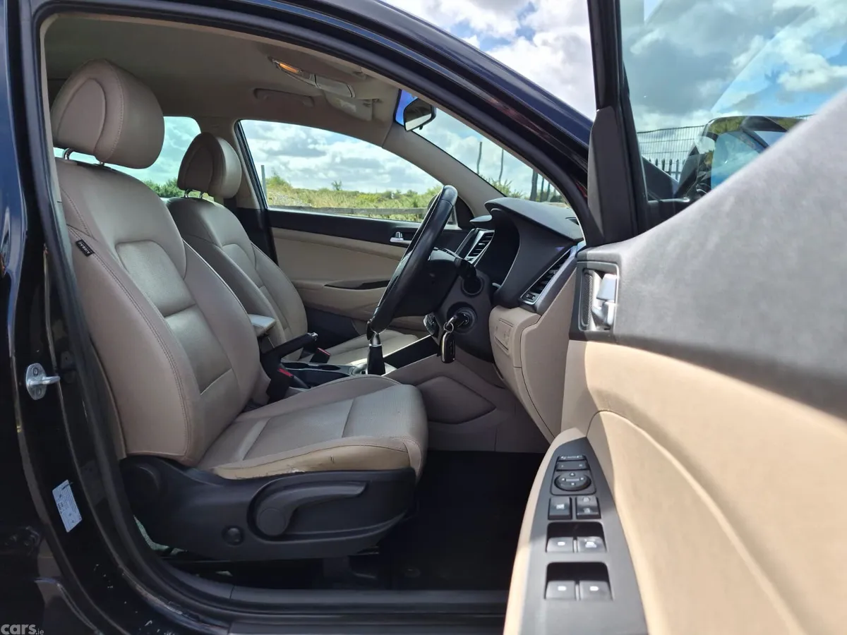 Hyundai Tucson SUV, Diesel, 2016, Black