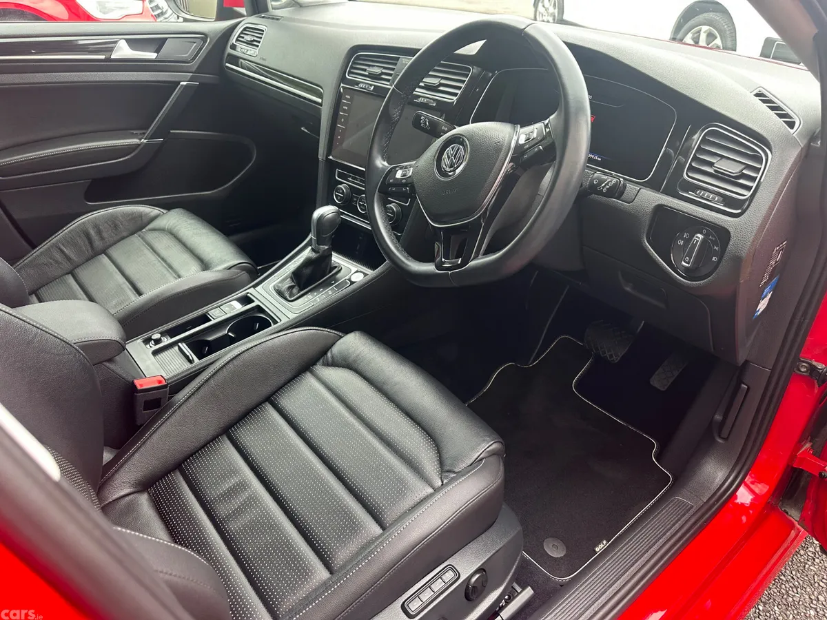 Volkswagen Golf Hatchback, Petrol, 2019, Red