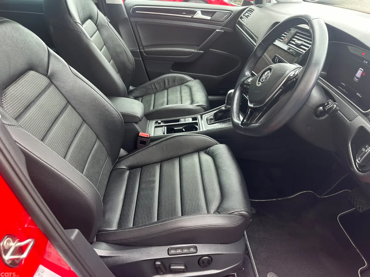 Volkswagen Golf Hatchback, Petrol, 2019, Red