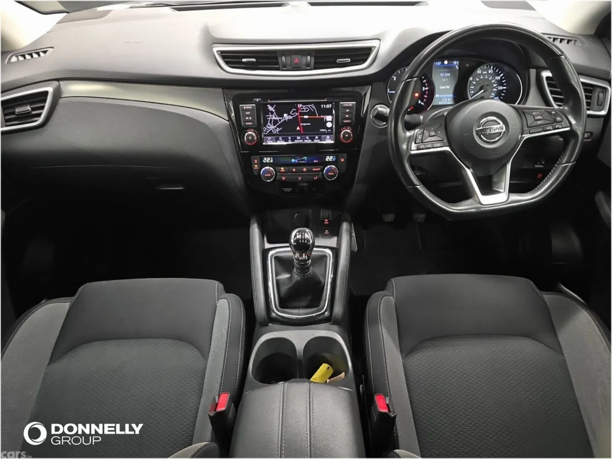Nissan Qashqai Hatchback, Diesel, 2021, Grey
