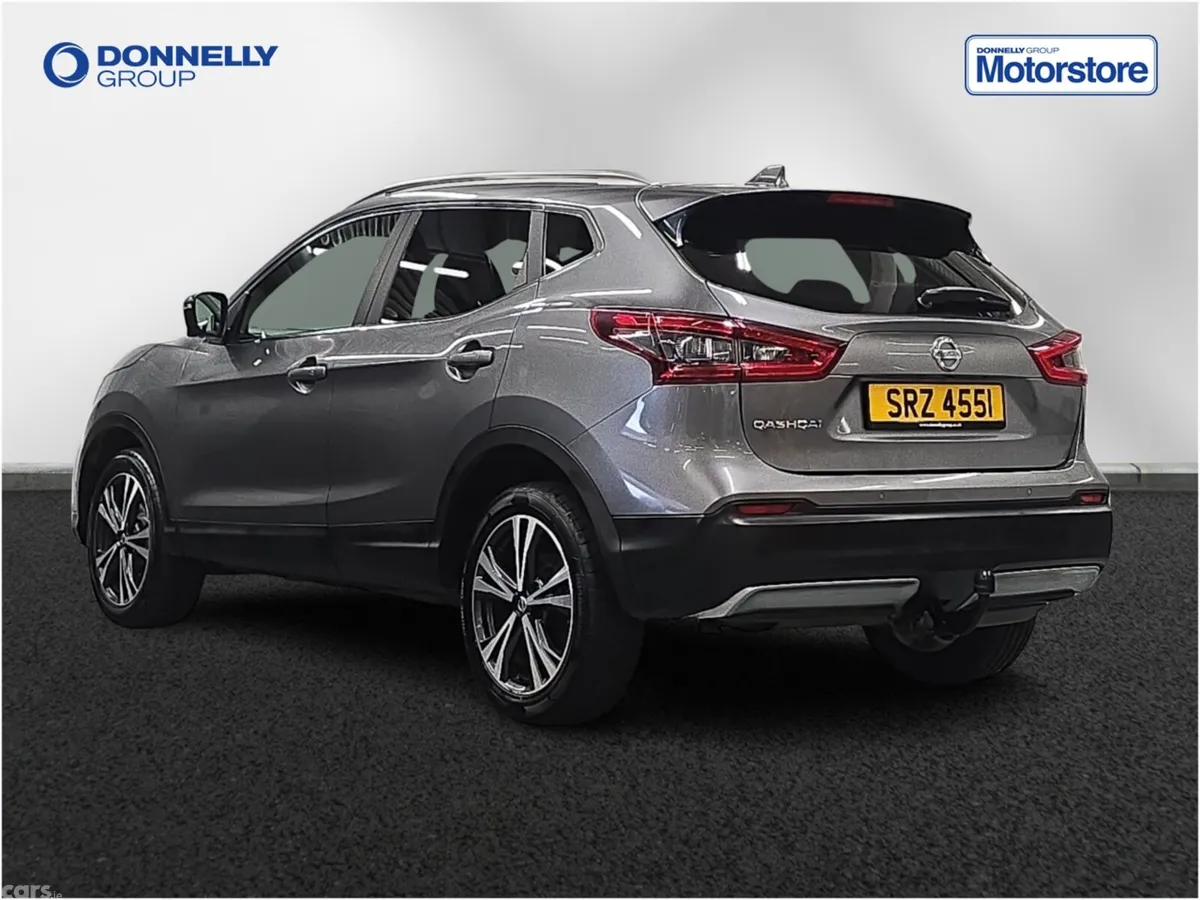 Nissan Qashqai Hatchback, Diesel, 2021, Grey