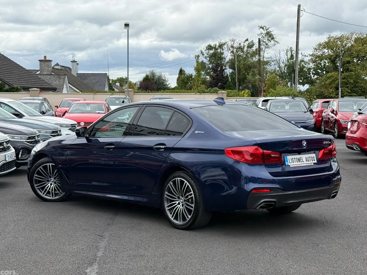 BMW 5-Series Saloon, Petrol Plug-in Hybrid, 2019, Blue