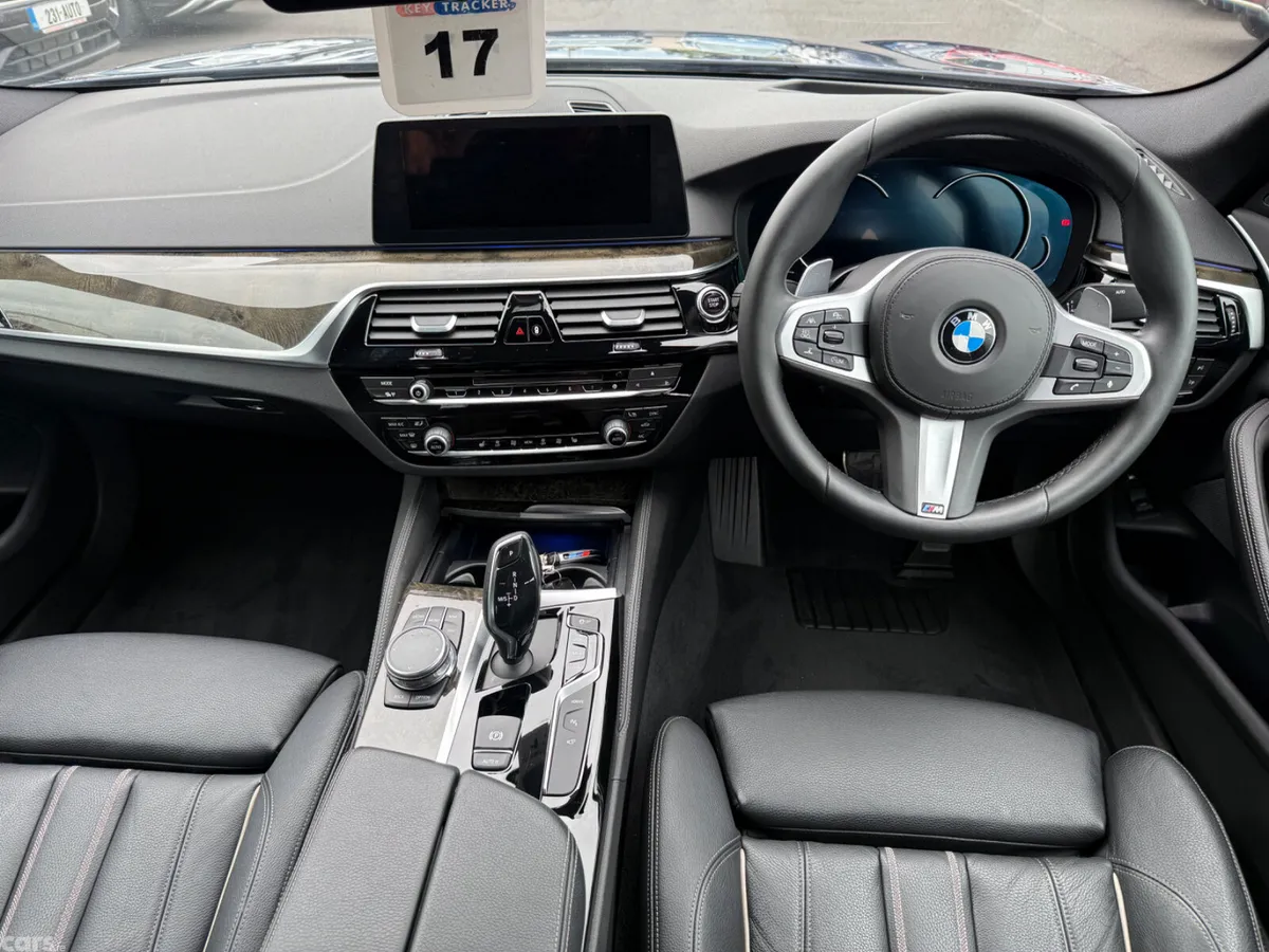 BMW 5-Series Saloon, Petrol Plug-in Hybrid, 2019, Blue