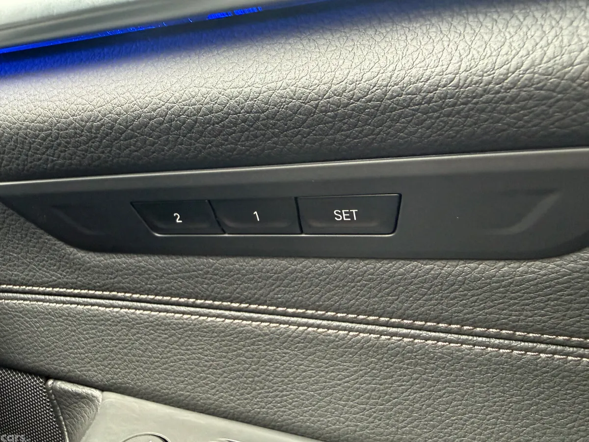 BMW 5-Series Saloon, Petrol Plug-in Hybrid, 2019, Blue