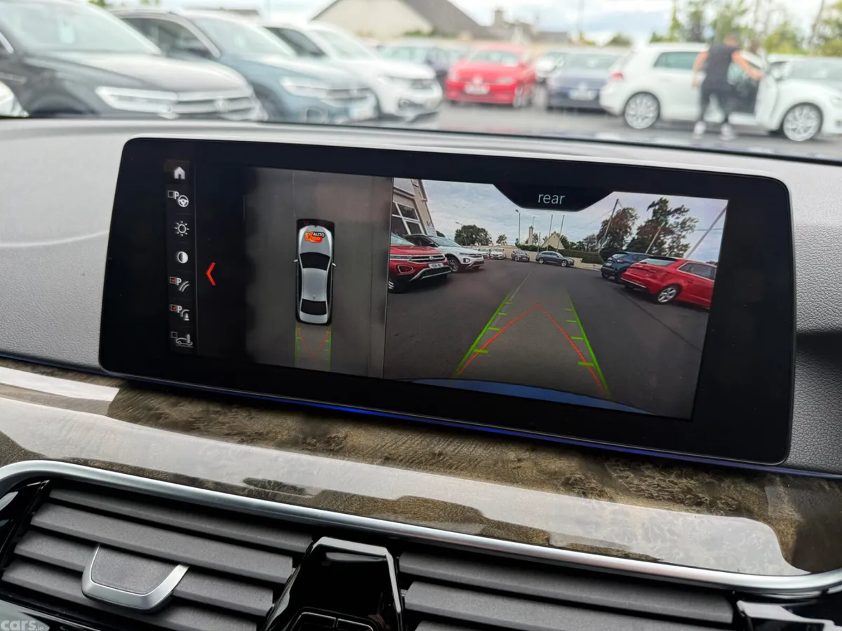 BMW 5-Series Saloon, Petrol Plug-in Hybrid, 2019, Blue