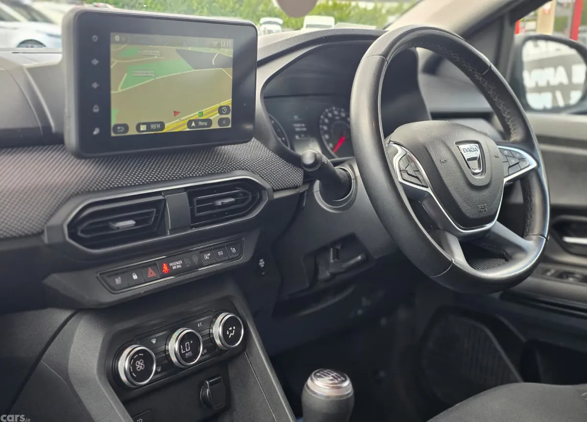 Dacia Jogger MPV, Petrol, 2022, Grey