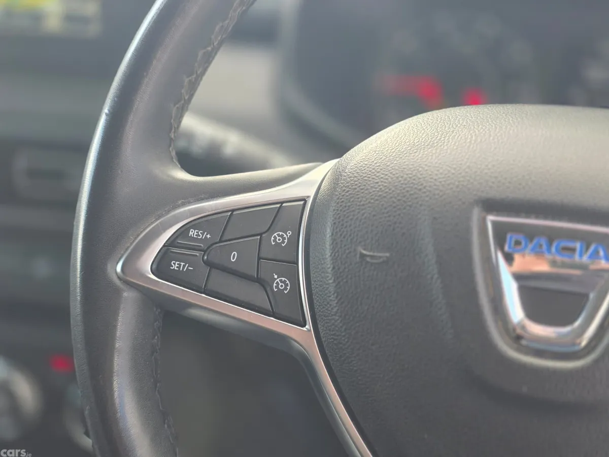 Dacia Jogger MPV, Petrol, 2022, Grey