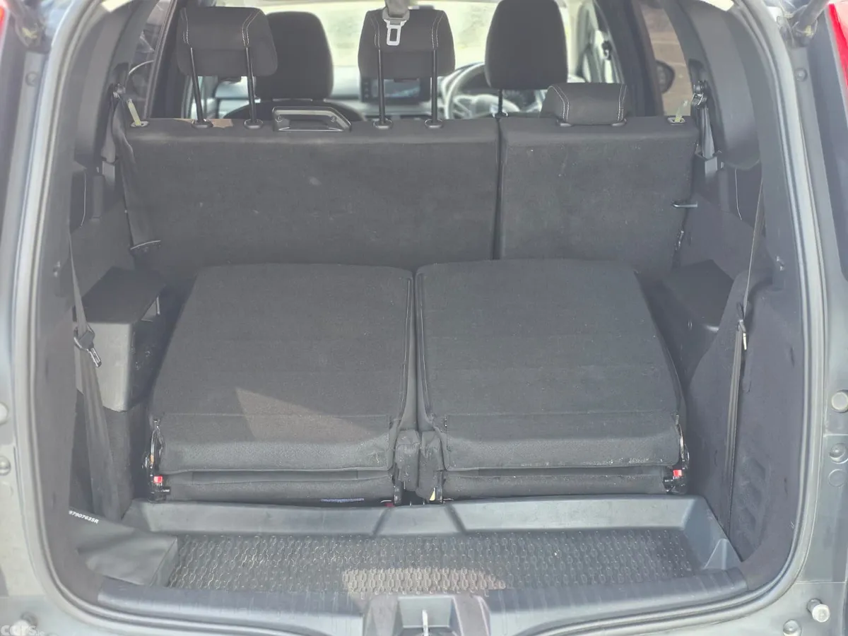 Dacia Jogger MPV, Petrol, 2022, Grey