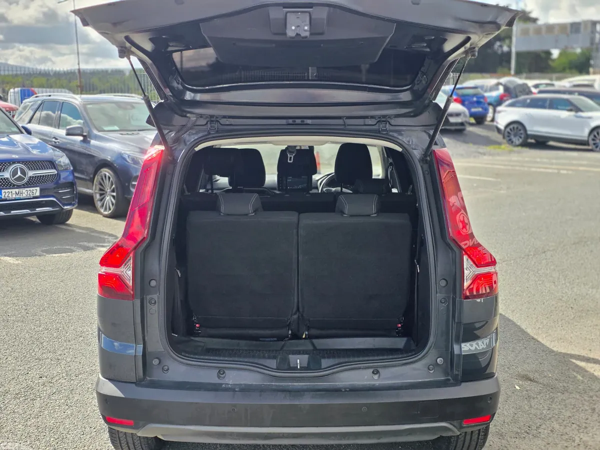 Dacia Jogger MPV, Petrol, 2022, Grey