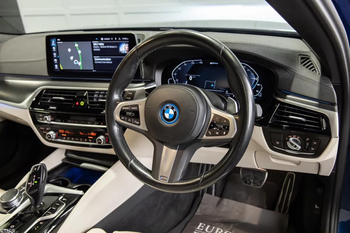 BMW 5-Series Saloon, Petrol Plug-in Hybrid, 2023, Blue