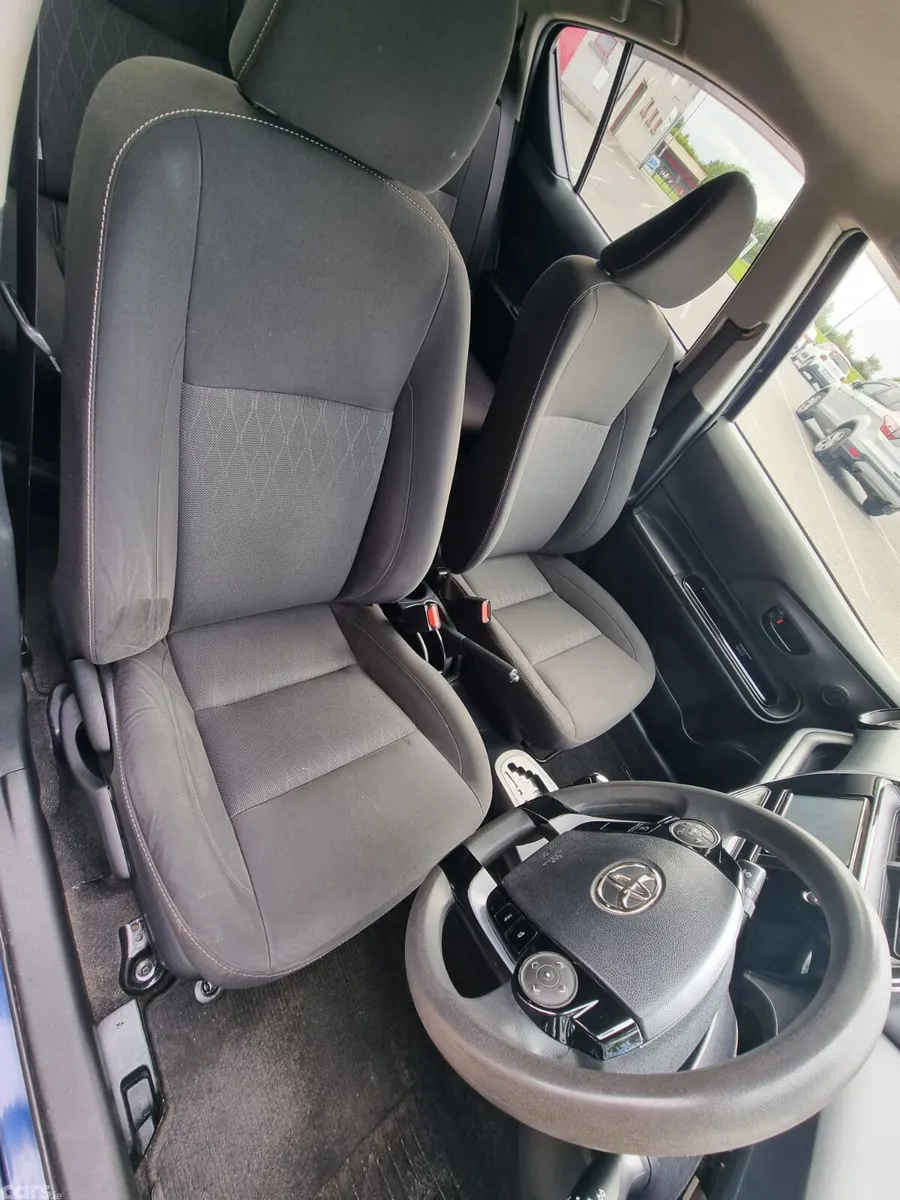Toyota Aqua Hatchback, Petrol Hybrid, 2021, Blue