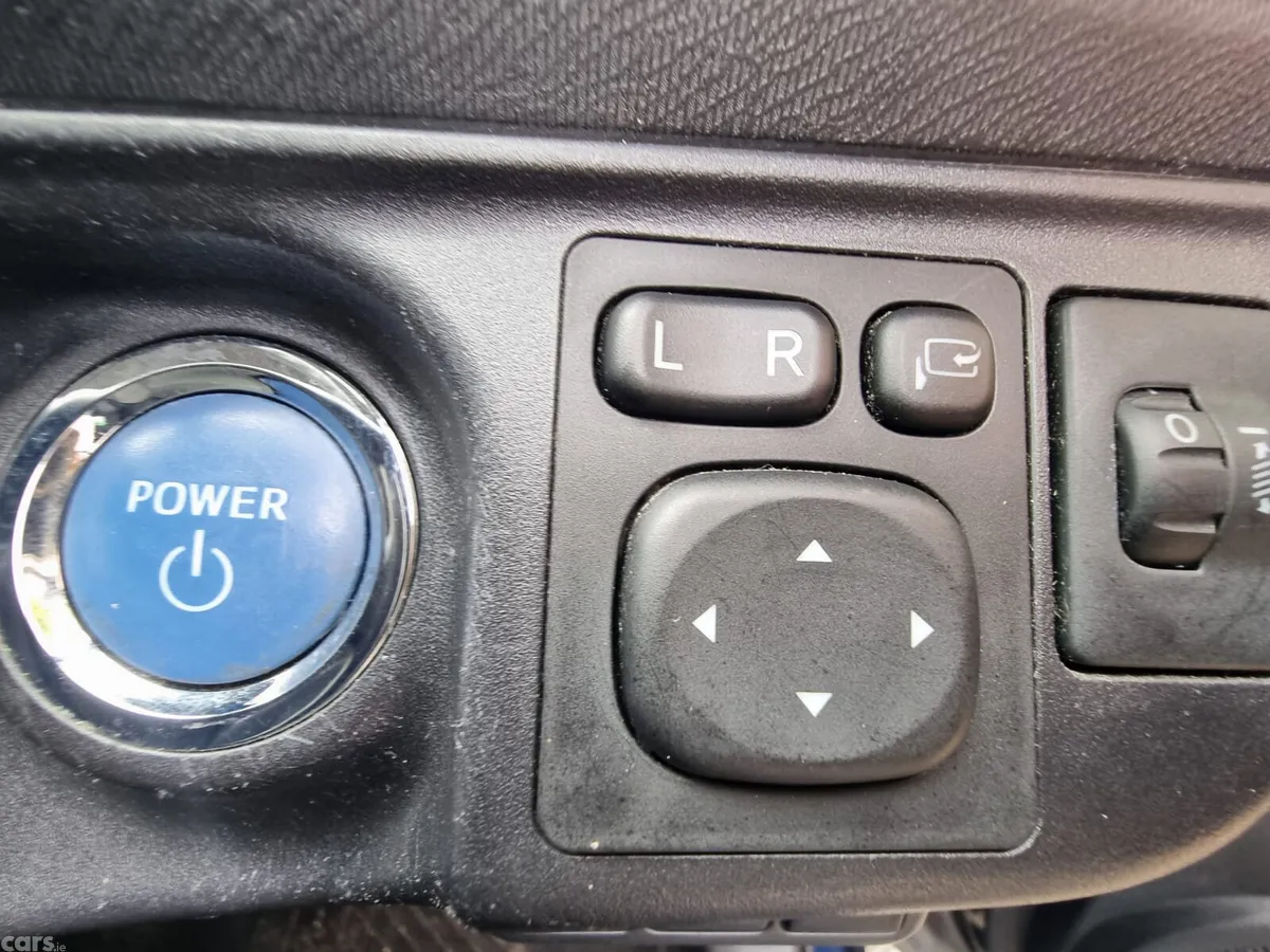 Toyota Aqua Hatchback, Petrol Hybrid, 2021, Blue