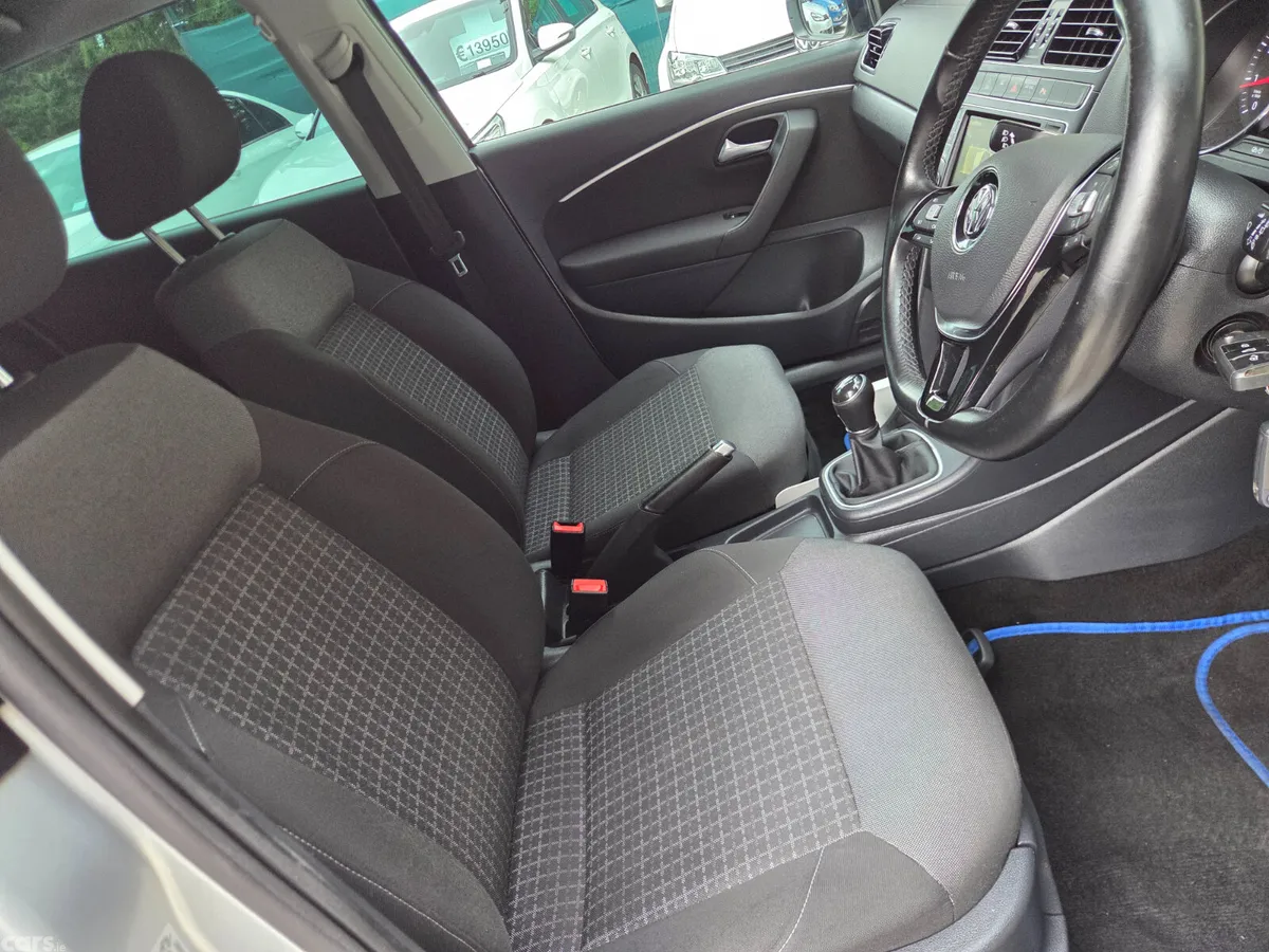 Volkswagen Polo Hatchback, Petrol, 2016, Silver