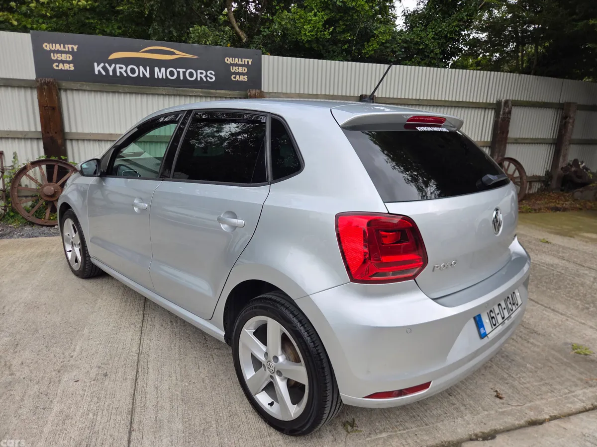 Volkswagen Polo Hatchback, Petrol, 2016, Silver