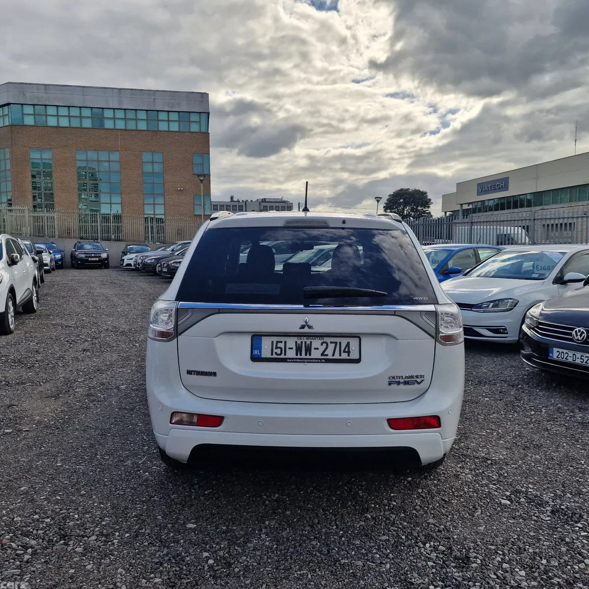 Mitsubishi Outlander SUV, Petrol Plug-in Hybrid, 2015, White