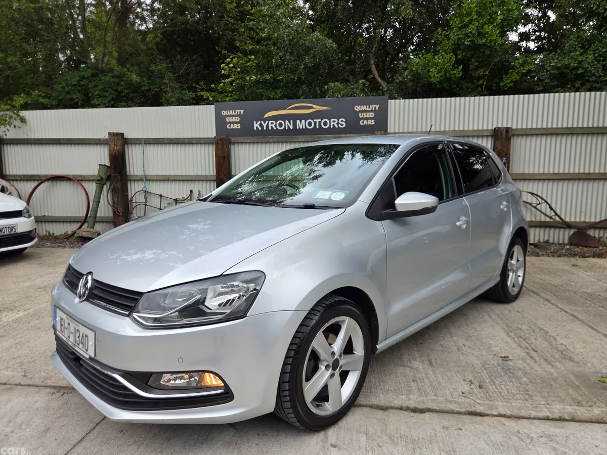 Volkswagen Polo Hatchback, Petrol, 2016, Silver