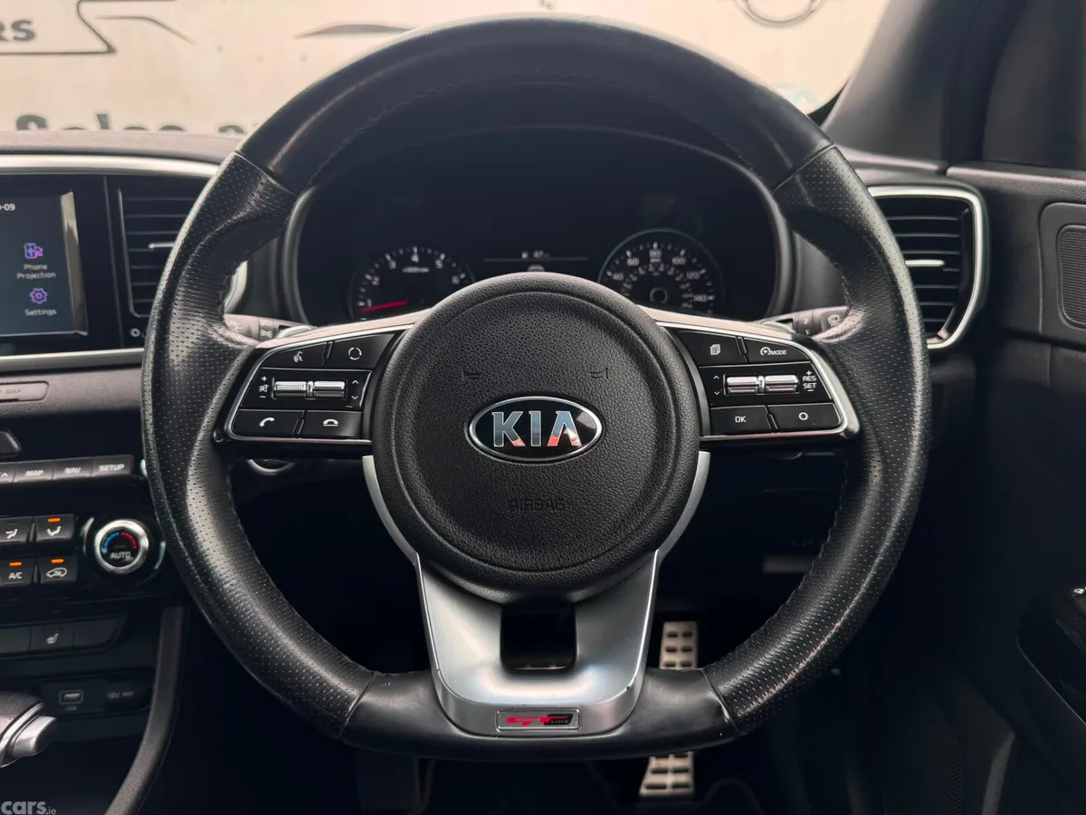 Kia Sportage SUV, Petrol, 2018, Red