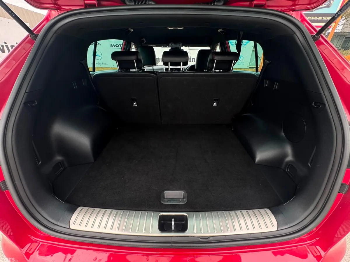 Kia Sportage SUV, Petrol, 2018, Red
