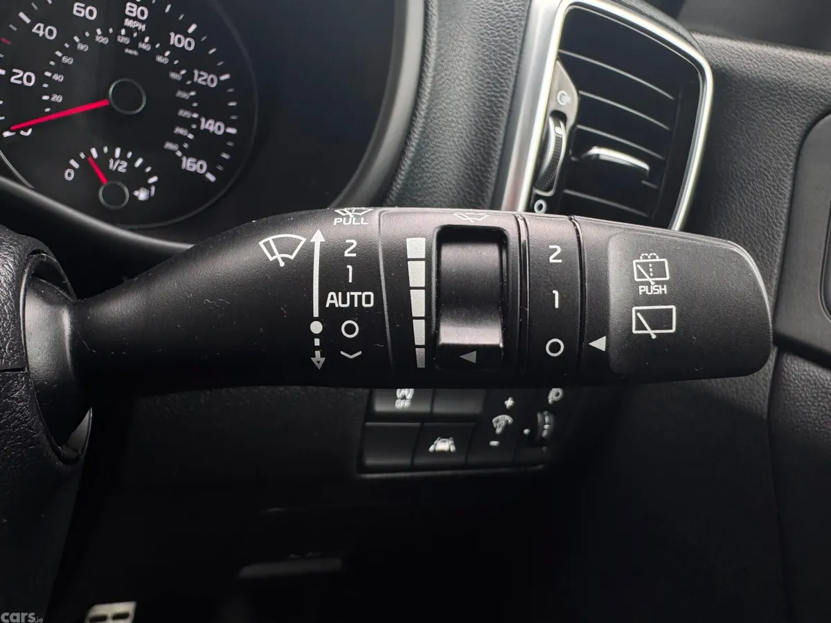 Kia Sportage SUV, Petrol, 2018, Red