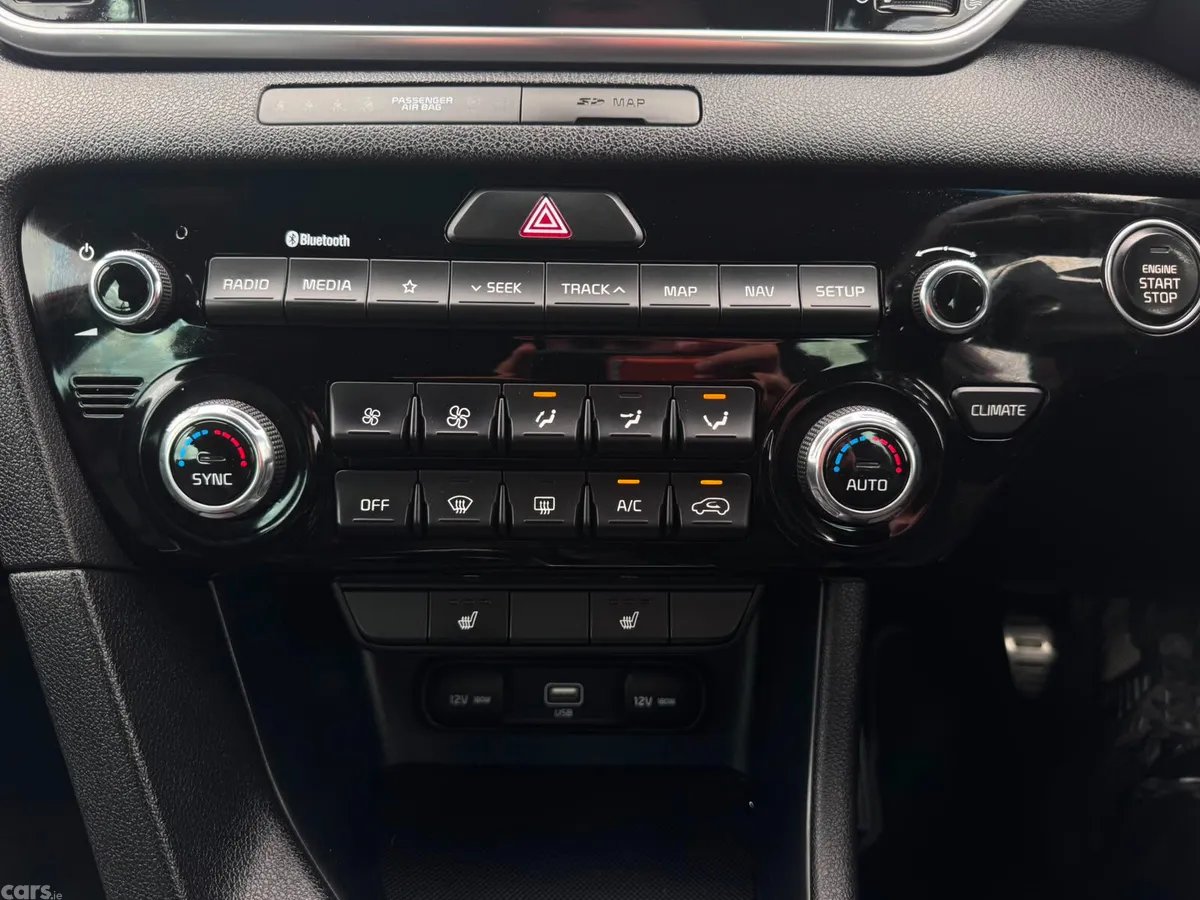 Kia Sportage SUV, Petrol, 2018, Red