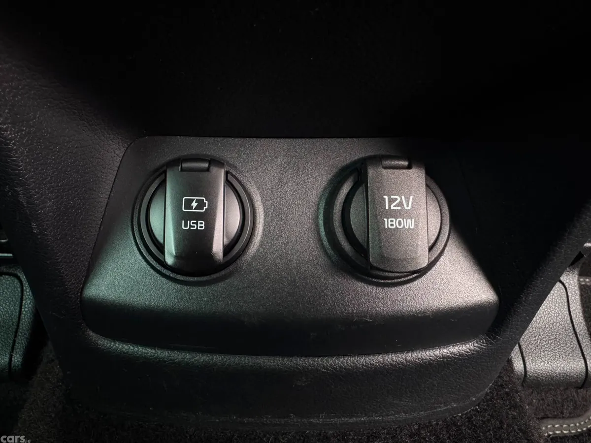 Kia Sportage SUV, Petrol, 2018, Red