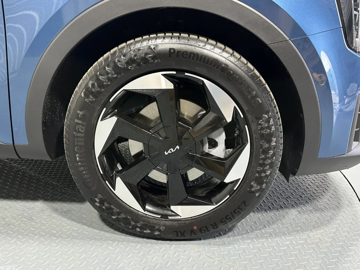 Kia Sorento SUV, Petrol Plug-in Hybrid, 2026, Blue