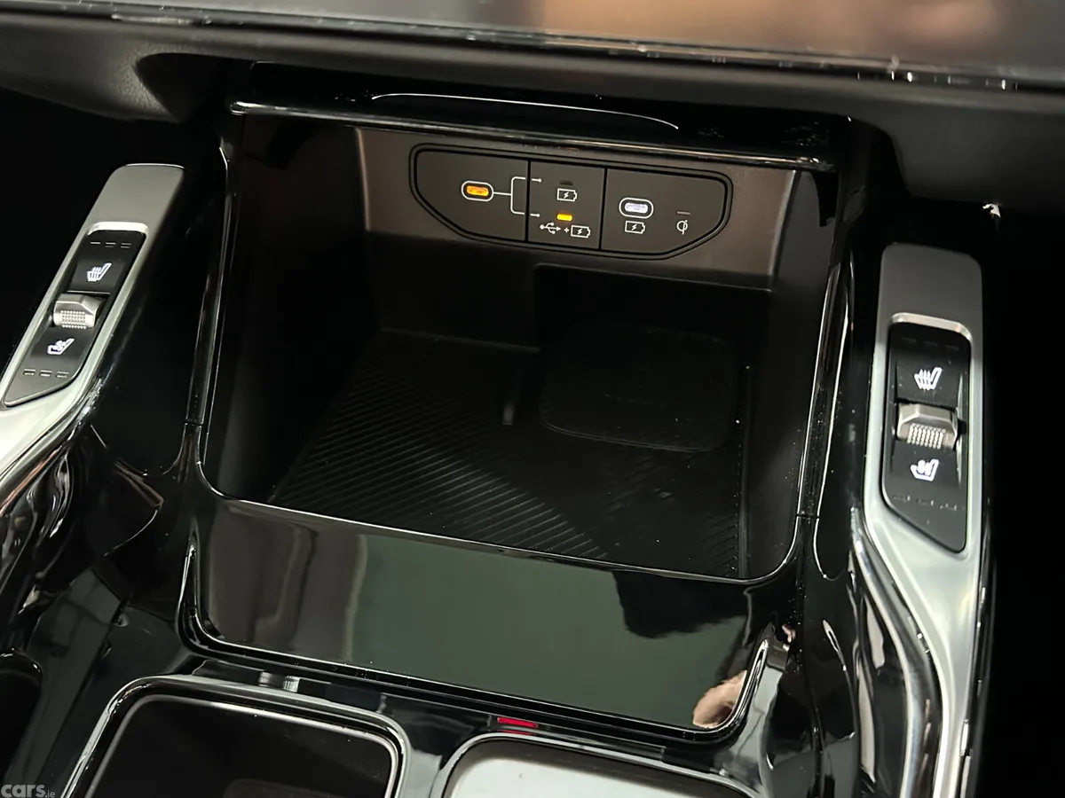 Kia Sorento SUV, Petrol Plug-in Hybrid, 2026, Blue
